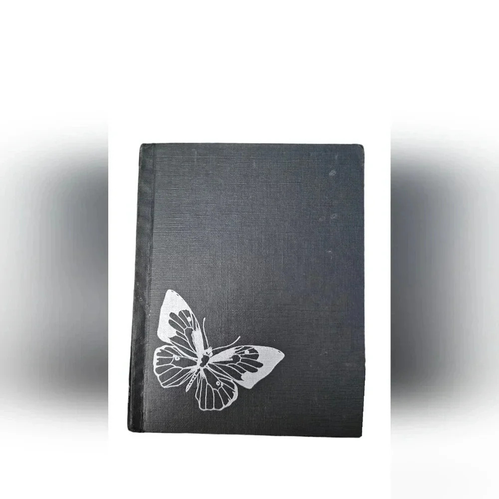 Sweet Little Vintage Book of Butterflies- Published in 1961​​​​​ - Picture 3 of 6